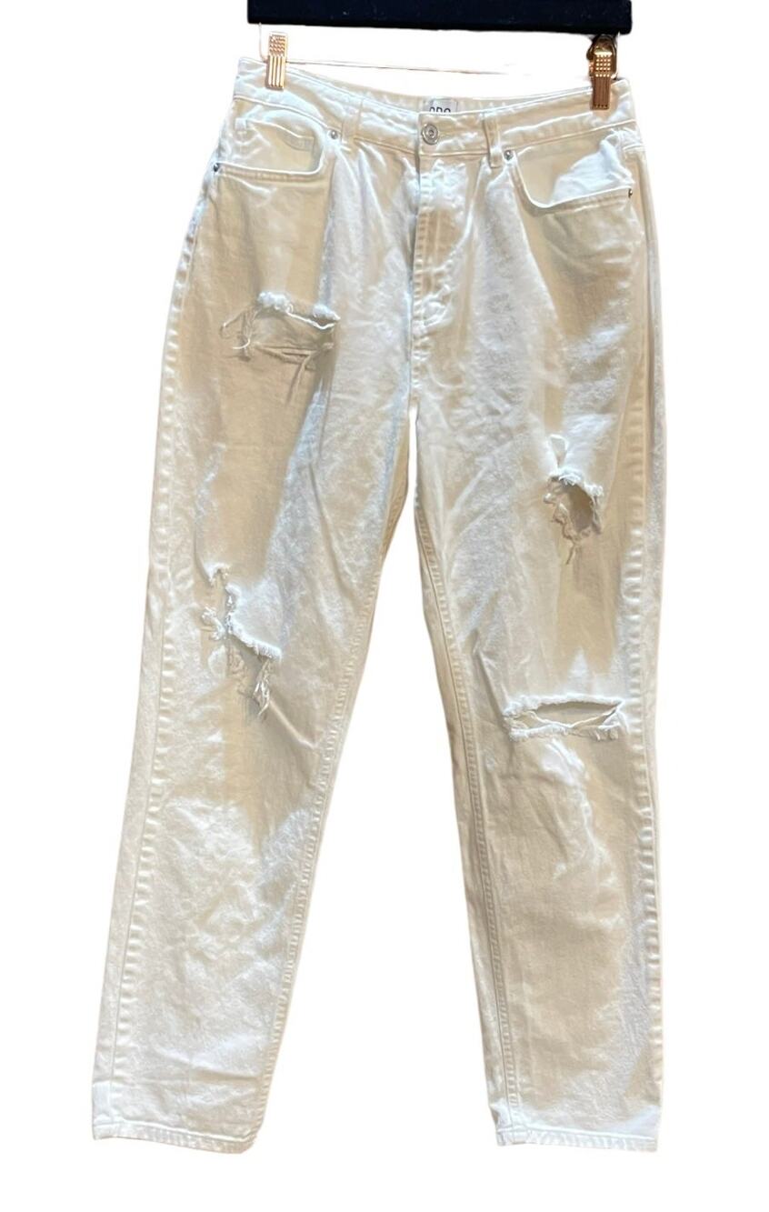BDG White Distressed Mom Jean W29